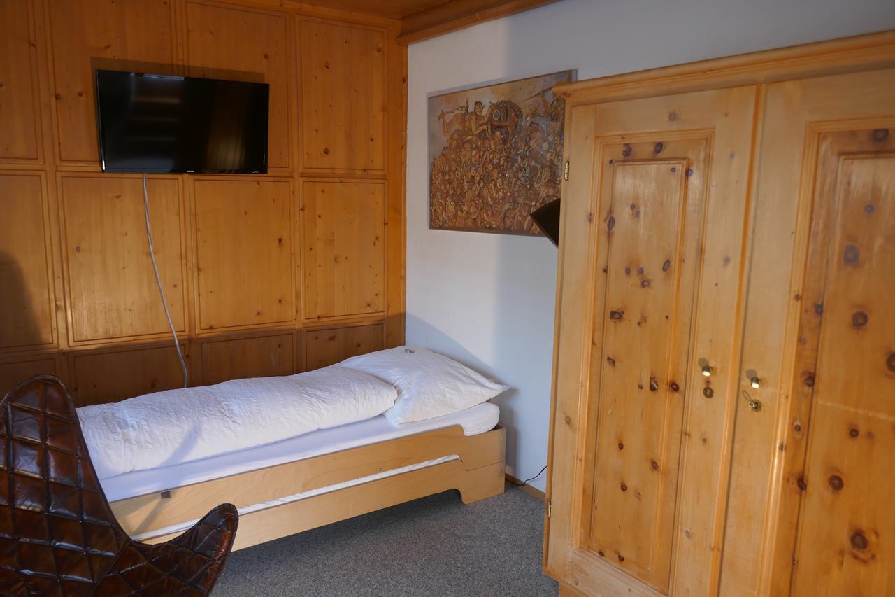 Hotel Traube Scuol Exterior photo